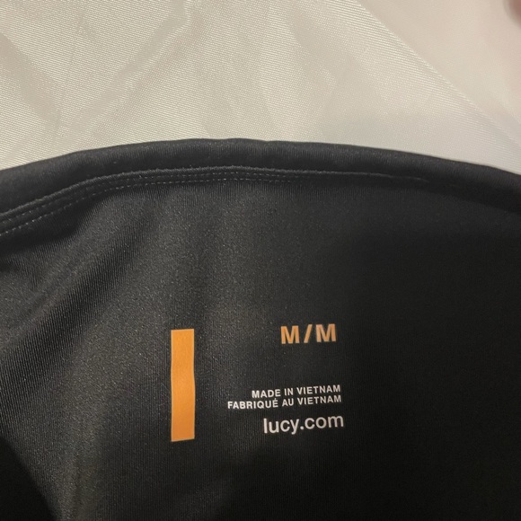 LIKE NEW Lucy Perfect Core Capri - Picture 14 of 16